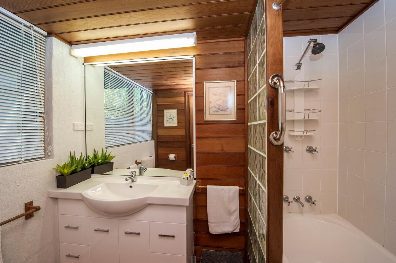 Beachside Cottage - a private peaceful hidden gem Nelly Bay Buitenkant foto