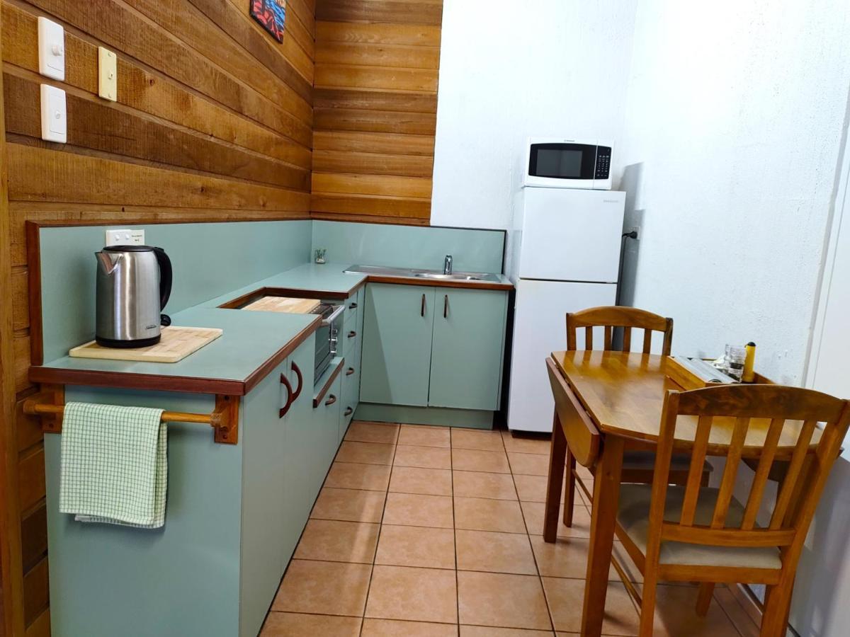 Beachside Cottage - a private peaceful hidden gem Nelly Bay Buitenkant foto