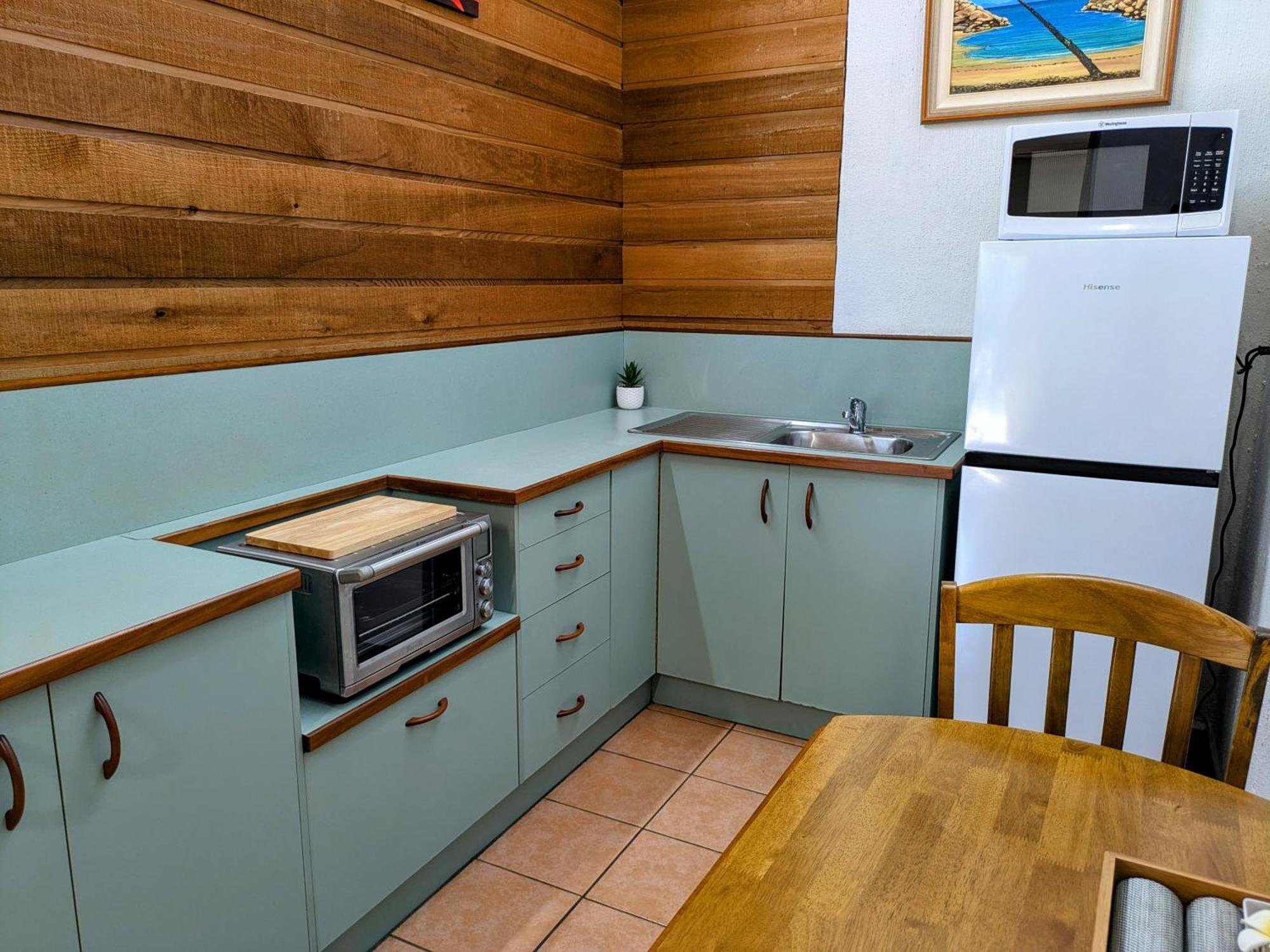 Beachside Cottage - a private peaceful hidden gem Nelly Bay Buitenkant foto