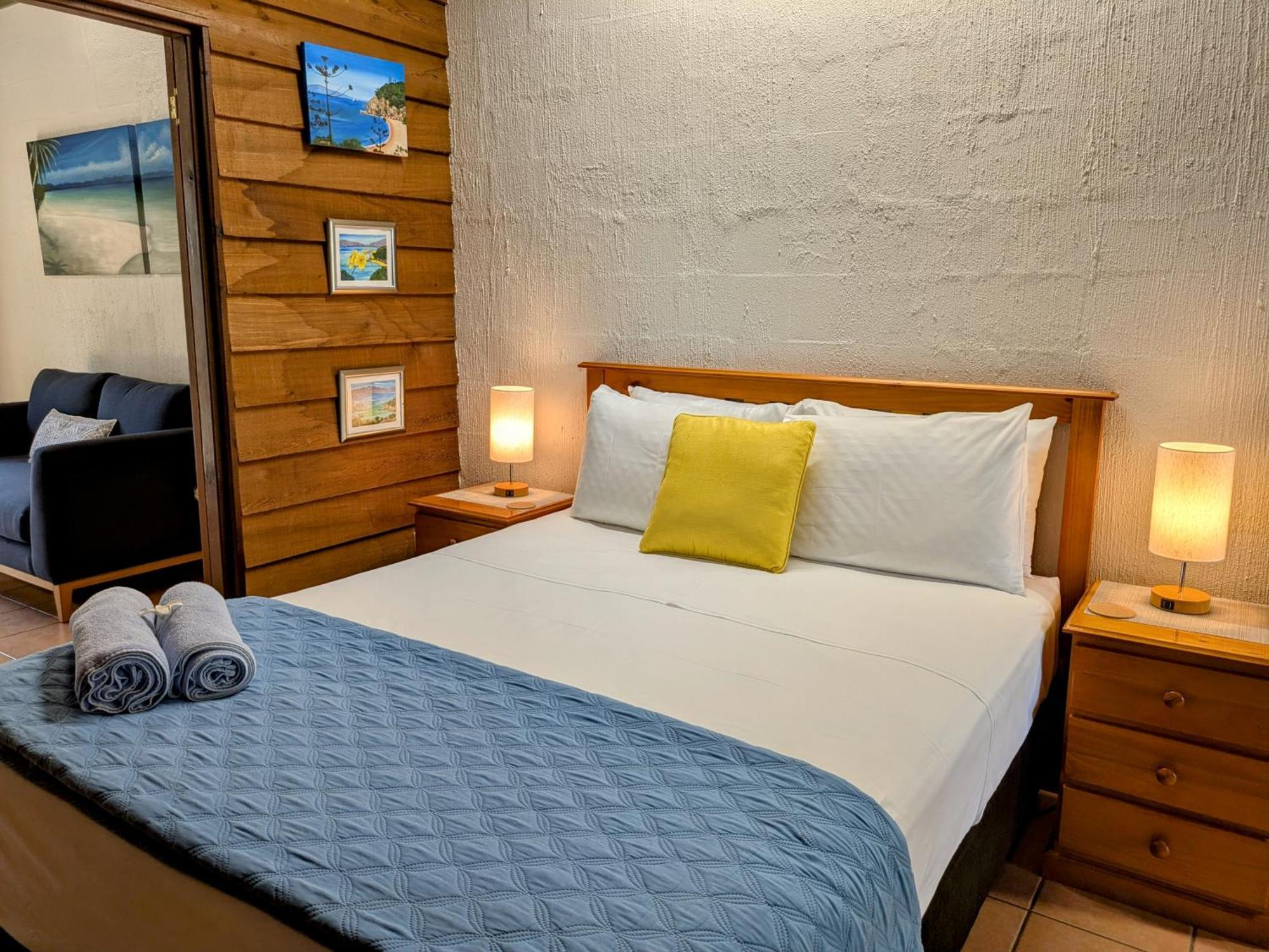 Beachside Cottage - a private peaceful hidden gem Nelly Bay Buitenkant foto