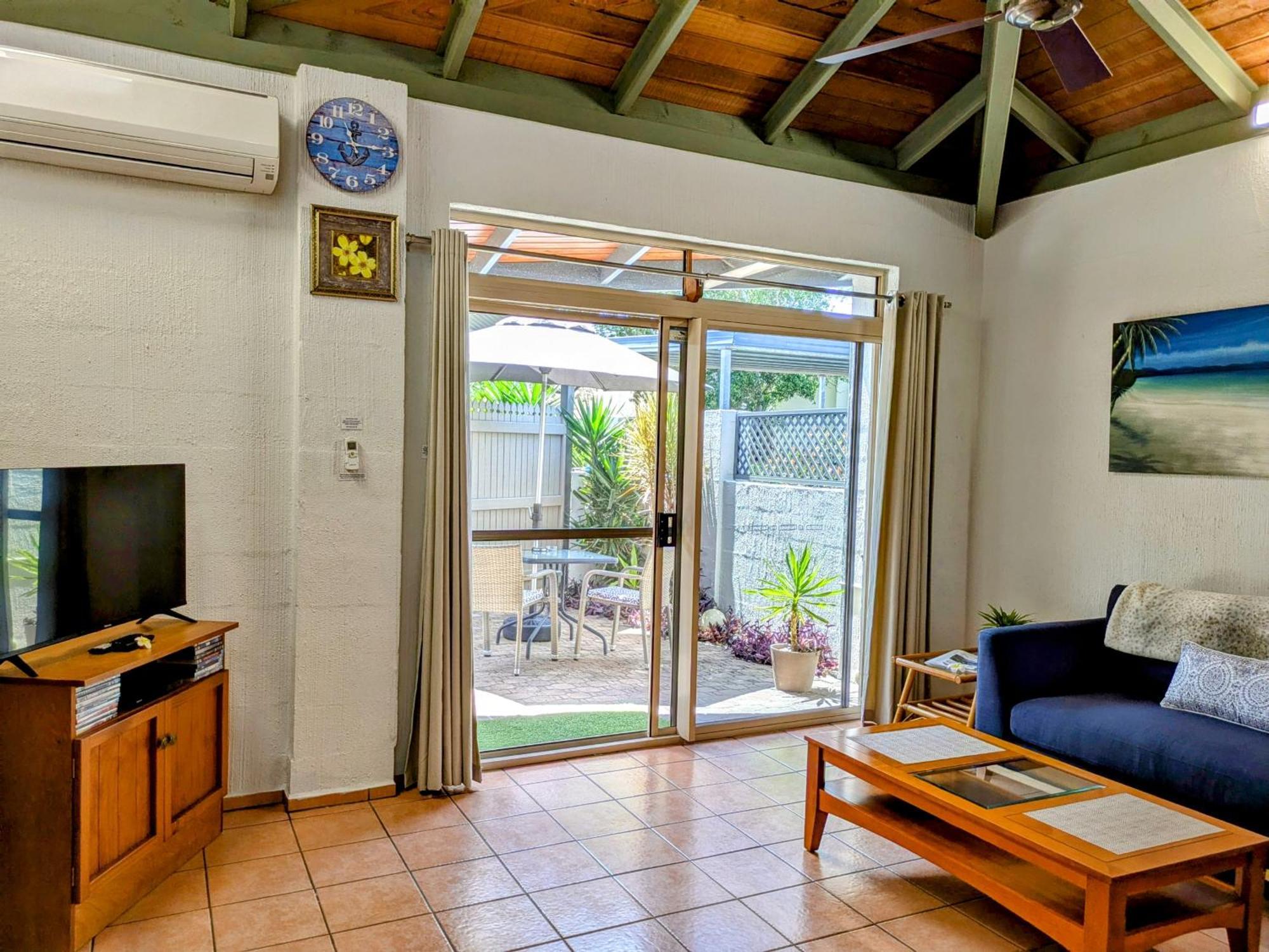 Beachside Cottage - a private peaceful hidden gem Nelly Bay Buitenkant foto